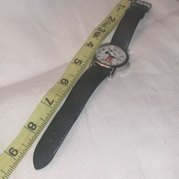 Disney Mickey Leather Movement Watch Japan - Picture 15 of 15